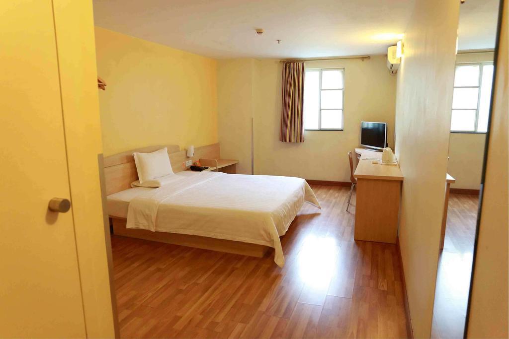 7Days Inn Huaihua West Bus Terminal Chambre photo