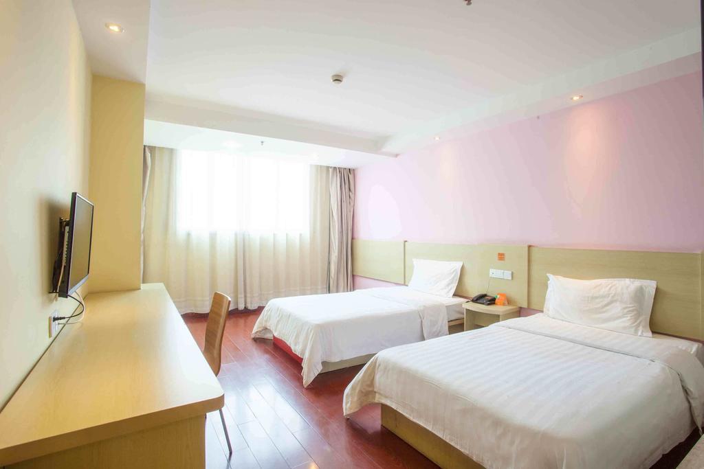 7Days Inn Huaihua West Bus Terminal Chambre photo