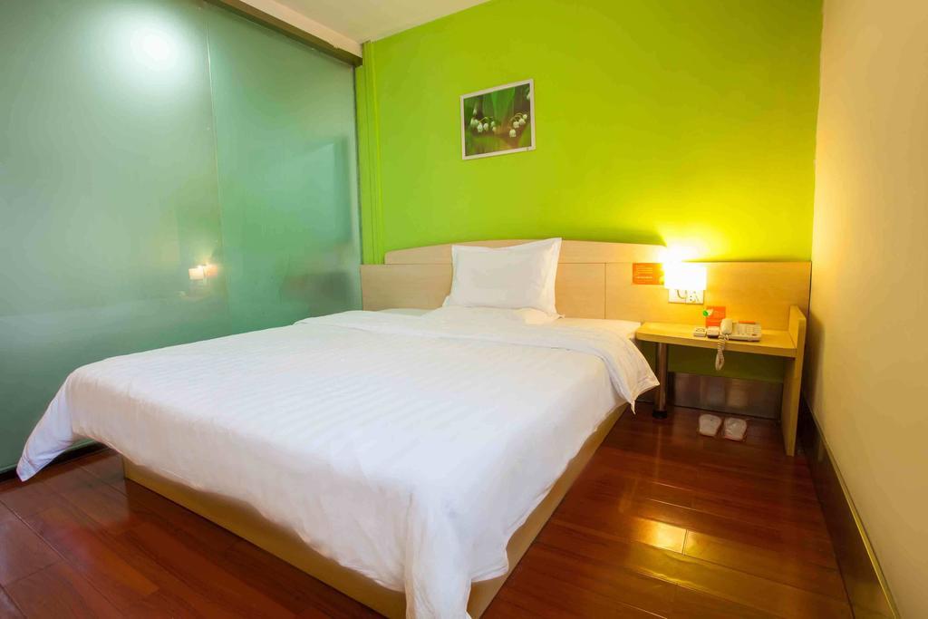 7Days Inn Huaihua West Bus Terminal Chambre photo